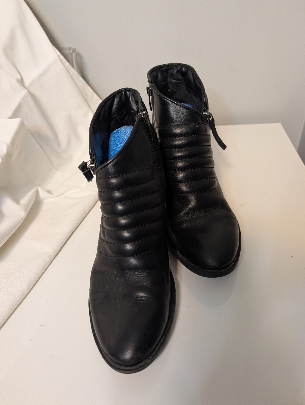 Clarks leather moto bootie